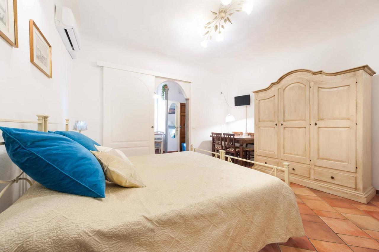 Love Weekend Near Piazza Ognissanti Florence Phòng bức ảnh
