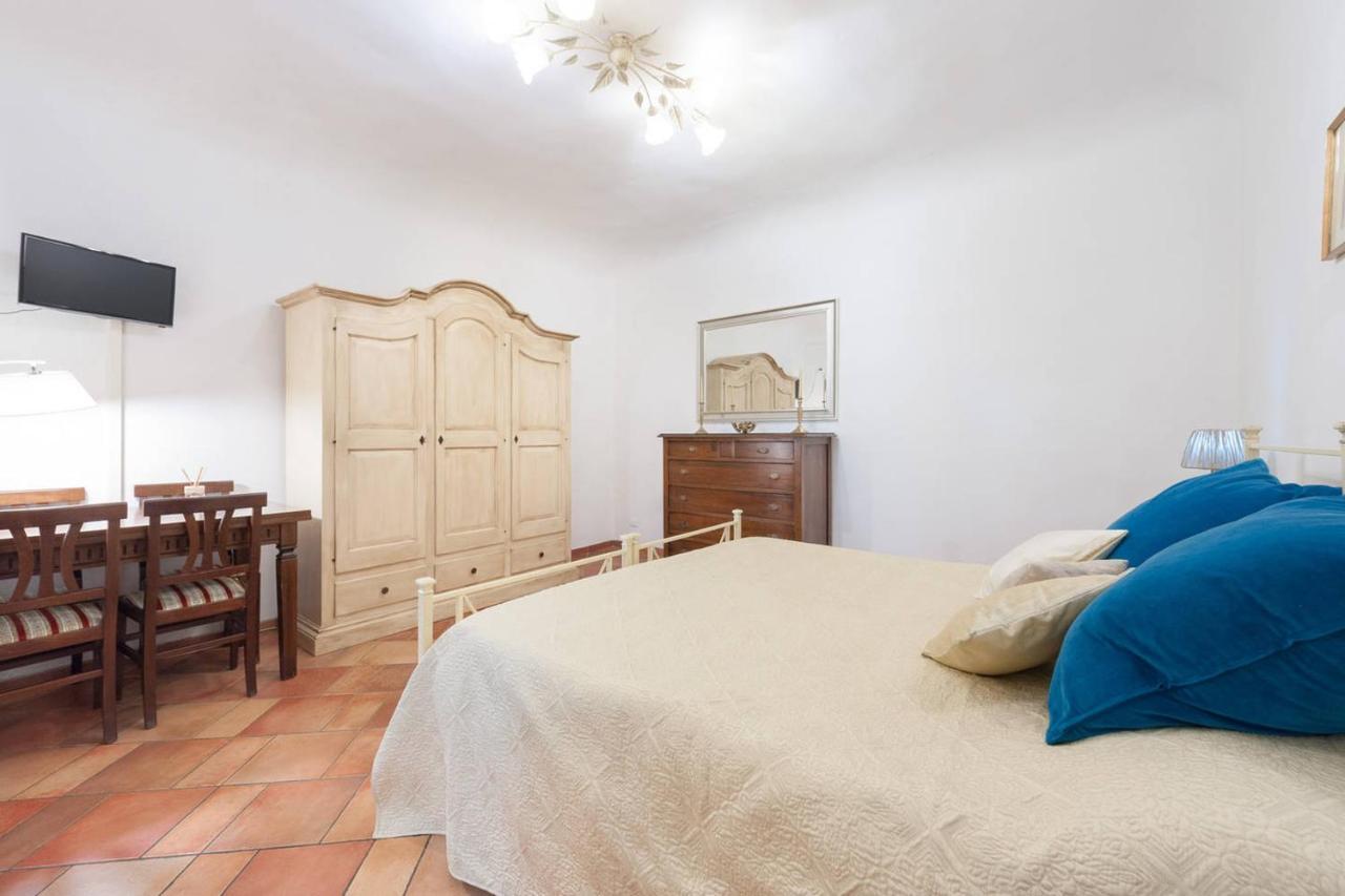 Love Weekend Near Piazza Ognissanti Florence Phòng bức ảnh